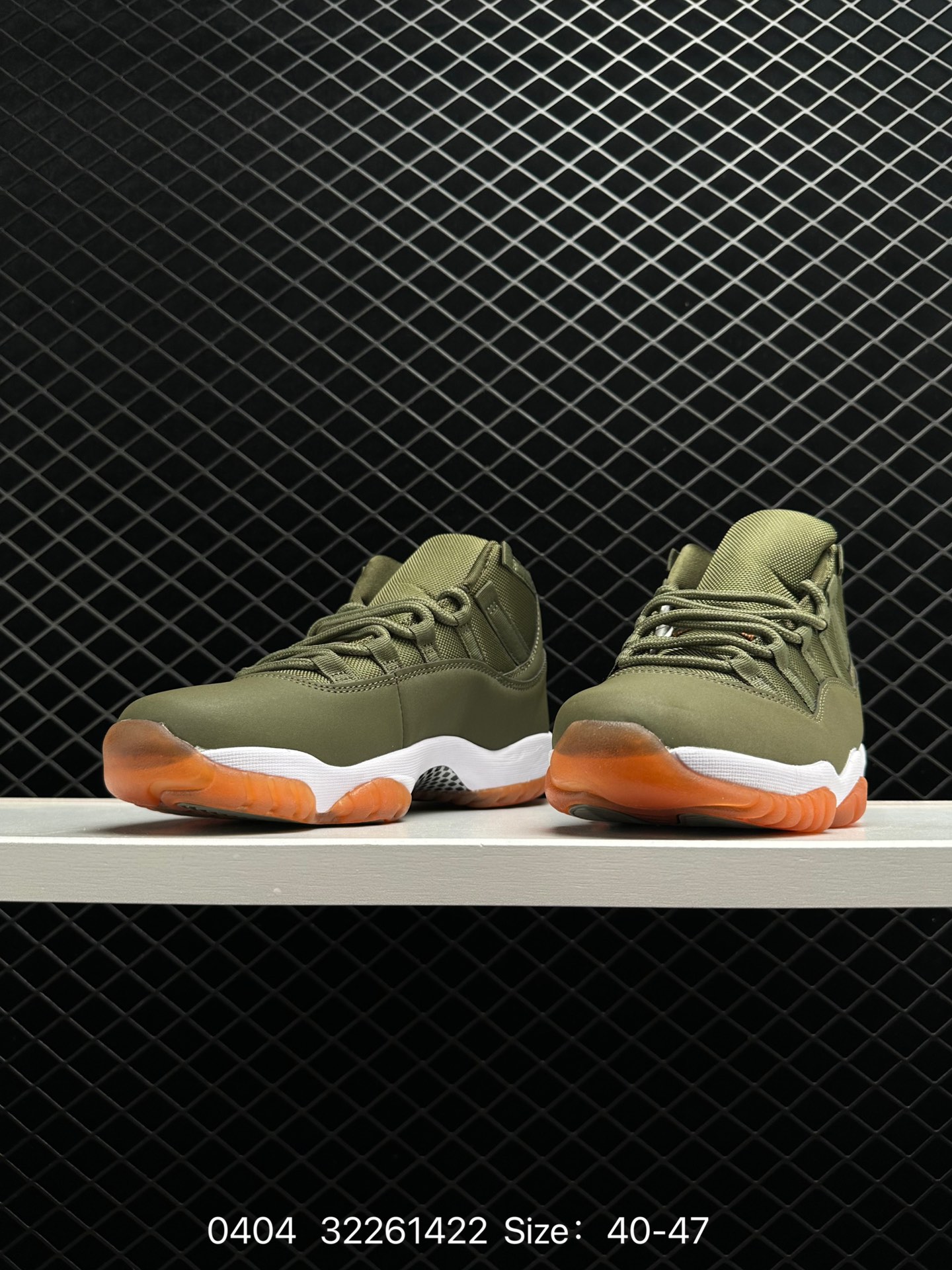 Air Jordan 11 Retro Low 